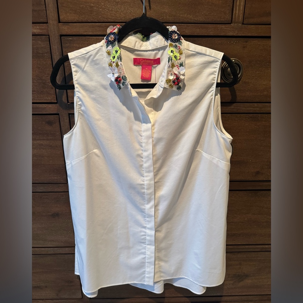 *NWT* CATHERINE MALANDRINO Beaded Collar Sleeveless Blouse